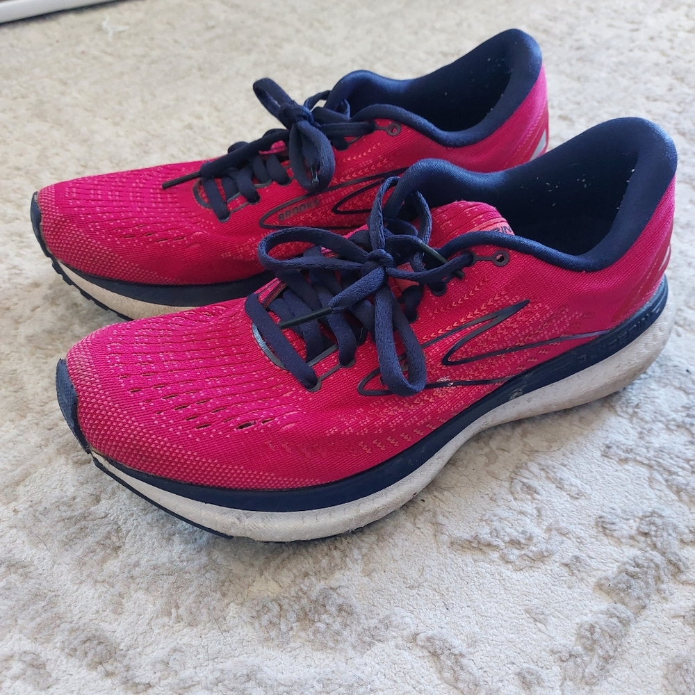 Brooks Glycerin 19 Red Women's Athletic Shoes